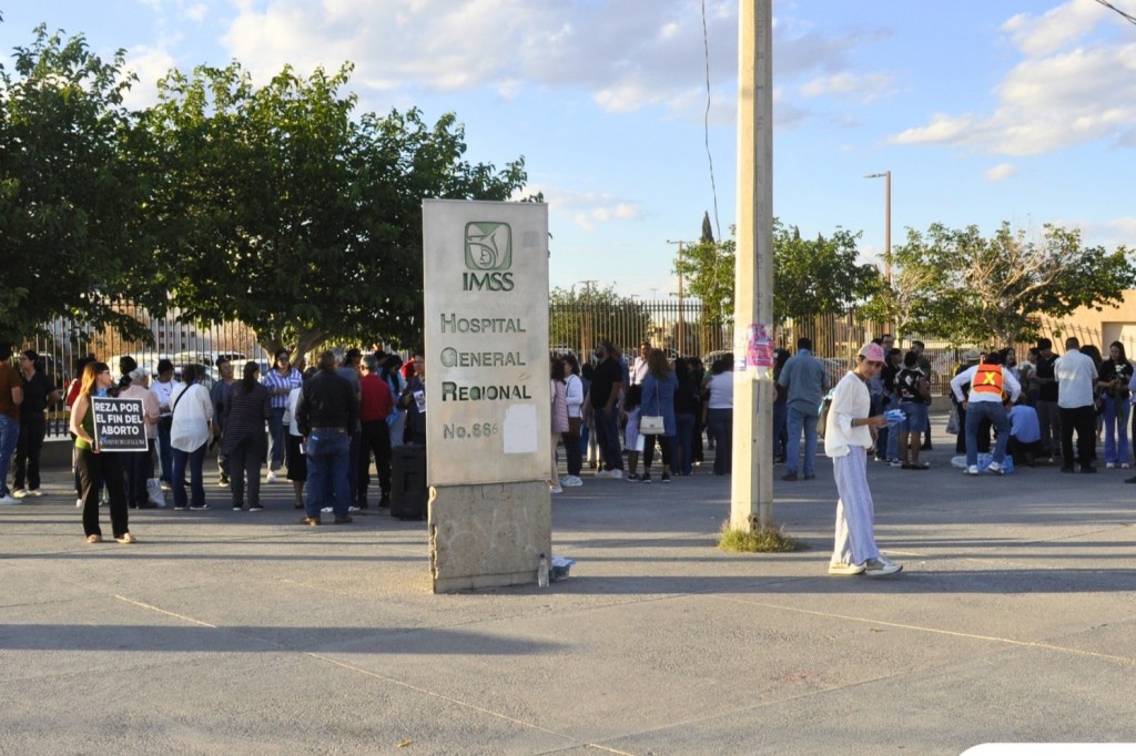 Oran por la Vida frente al IMSS 29