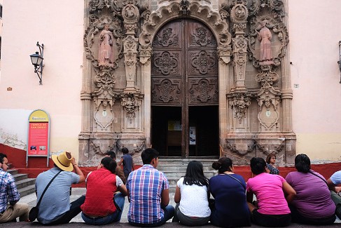 ¿Convicción o conveniencia? Factores que influyen en el voto de los laicos